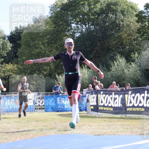 31.08.2025 - Elbe Triathlon Hamburg Strokosch-Dieckow http://msf.ph/oto/8650990 31.08.2025 10:31:33 Ziel 342 meine-sportfotos.de