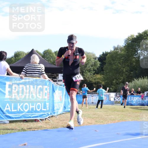31.08.2025 - Elbe Triathlon Hamburg Strokosch-Dieckow http://msf.ph/oto/8651095 31.08.2025 10:36:07 Ziel 165, 214 meine-sportfotos.de