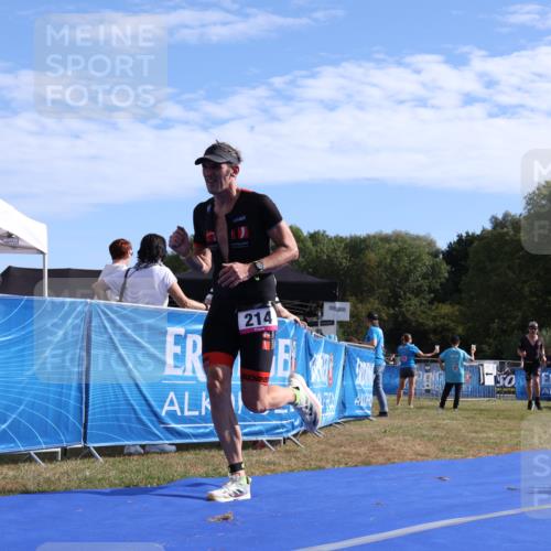31.08.2025 - Elbe Triathlon Hamburg Strokosch-Dieckow http://msf.ph/oto/8651098 31.08.2025 10:36:07 Ziel 165, 214 meine-sportfotos.de