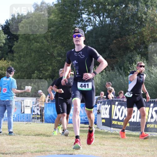 31.08.2025 - Elbe Triathlon Hamburg Strokosch-Dieckow http://msf.ph/oto/8651136 31.08.2025 10:37:41 Ziel 441 meine-sportfotos.de