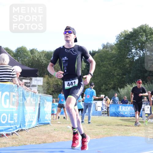31.08.2025 - Elbe Triathlon Hamburg Strokosch-Dieckow http://msf.ph/oto/8651137 31.08.2025 10:37:42 Ziel 441 meine-sportfotos.de