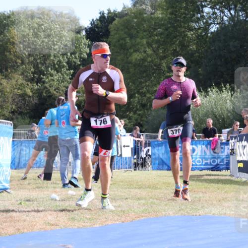 31.08.2025 - Elbe Triathlon Hamburg Strokosch-Dieckow http://msf.ph/oto/8651165 31.08.2025 10:39:07 Ziel 176, 370 meine-sportfotos.de