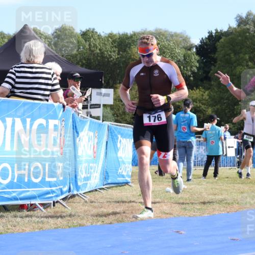 31.08.2025 - Elbe Triathlon Hamburg Strokosch-Dieckow http://msf.ph/oto/8651167 31.08.2025 10:39:08 Ziel 176, 370 meine-sportfotos.de