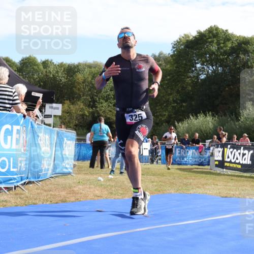 31.08.2025 - Elbe Triathlon Hamburg Strokosch-Dieckow http://msf.ph/oto/8651194 31.08.2025 10:39:48 Ziel 228, 325 meine-sportfotos.de