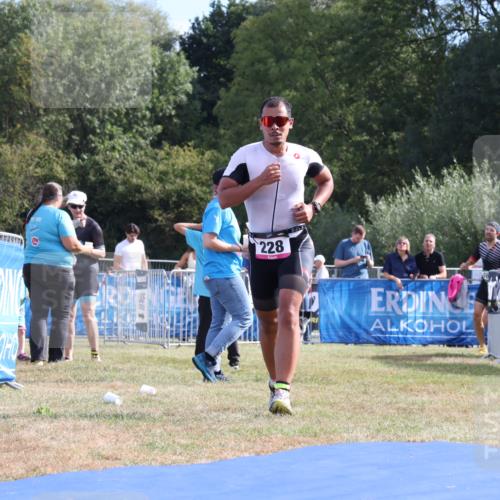 31.08.2025 - Elbe Triathlon Hamburg Strokosch-Dieckow http://msf.ph/oto/8651198 31.08.2025 10:39:53 Ziel 228, 325 meine-sportfotos.de