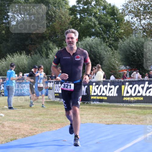 31.08.2025 - Elbe Triathlon Hamburg Strokosch-Dieckow http://msf.ph/oto/8651381 31.08.2025 10:46:30 Ziel 321 meine-sportfotos.de