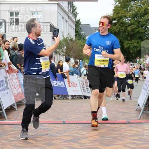 31.08.2025 - 21. Blankeneser Heldenlauf Strokosch-Dieckow http://msf.ph/oto/8651429 31.08.2025 10:29:32 Ziel 2614, 2615, 2684, 2538, 2558, 2277 meine-sportfotos.de