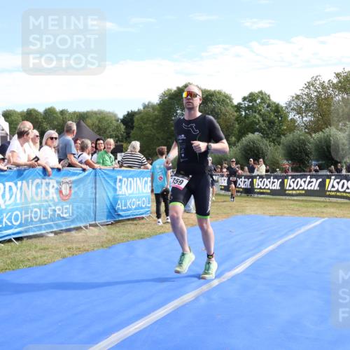 31.08.2025 - Elbe Triathlon Hamburg Strokosch-Dieckow http://msf.ph/oto/8651457 31.08.2025 10:47:49 Ziel 266, 359 meine-sportfotos.de