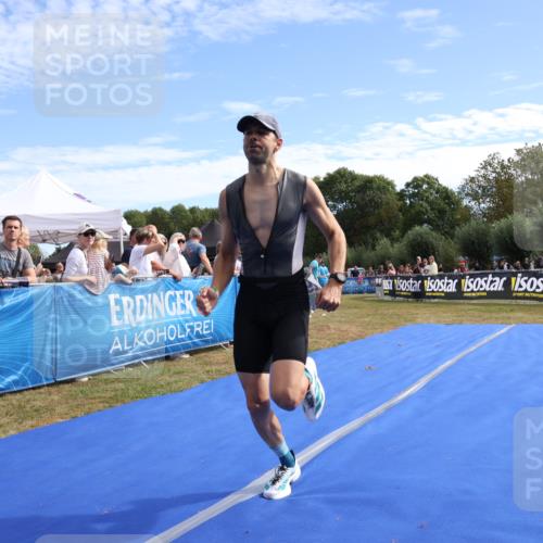 31.08.2025 - Elbe Triathlon Hamburg Strokosch-Dieckow http://msf.ph/oto/8651485 31.08.2025 10:48:21 Ziel 331, 529 meine-sportfotos.de
