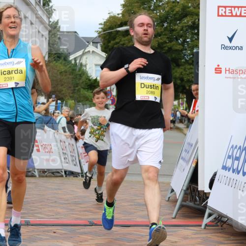 31.08.2025 - 21. Blankeneser Heldenlauf Strokosch-Dieckow http://msf.ph/oto/8651495 31.08.2025 10:29:09 Ziel 2246, 2035, 2457, 2212, 2230, 2391, 2091, 2089 meine-sportfotos.de