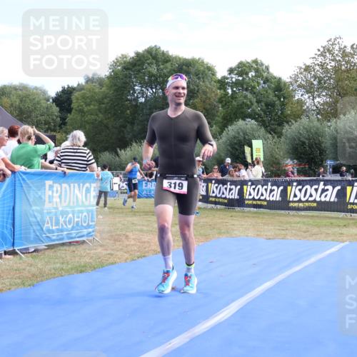 31.08.2025 - Elbe Triathlon Hamburg Strokosch-Dieckow http://msf.ph/oto/8651670 31.08.2025 10:53:24 Ziel 319 meine-sportfotos.de
