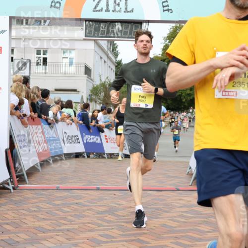 31.08.2025 - 21. Blankeneser Heldenlauf Strokosch-Dieckow http://msf.ph/oto/8652025 31.08.2025 10:28:40 Ziel 2173, 2727, 2697, 2700, 2351, 2687 meine-sportfotos.de