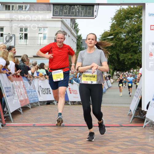 31.08.2025 - 21. Blankeneser Heldenlauf Strokosch-Dieckow http://msf.ph/oto/8652100 31.08.2025 10:28:33 Ziel 2249, 2173, 2727, 2351 meine-sportfotos.de
