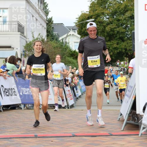 31.08.2025 - 21. Blankeneser Heldenlauf Strokosch-Dieckow http://msf.ph/oto/8652385 31.08.2025 10:28:15 Ziel 2348, 2140, 2133, 2625, 2088 meine-sportfotos.de