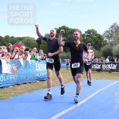31.08.2025 - Elbe Triathlon Hamburg Strokosch-Dieckow http://msf.ph/oto/8652468 31.08.2025 11:12:21 Ziel 416, 482, 653, 984, 989, 1064, 1129 meine-sportfotos.de