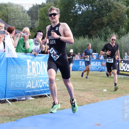 31.08.2025 - Elbe Triathlon Hamburg Strokosch-Dieckow http://msf.ph/oto/8652482 31.08.2025 11:12:25 Ziel 304, 416, 482, 653, 984, 1064, 1129 meine-sportfotos.de