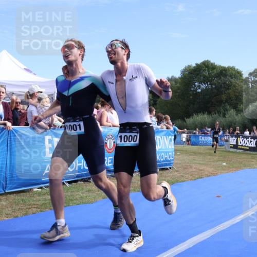 31.08.2025 - Elbe Triathlon Hamburg Strokosch-Dieckow http://msf.ph/oto/8652601 31.08.2025 11:13:32 Ziel 608, 998, 1000, 1001, 1085 meine-sportfotos.de