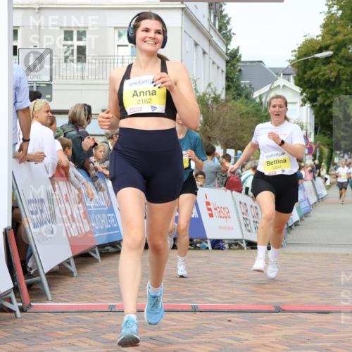 31.08.2025 - 21. Blankeneser Heldenlauf Strokosch-Dieckow http://msf.ph/oto/8653313 31.08.2025 10:26:19 Ziel 2162, 2046, 2252, 2564, 2467 meine-sportfotos.de