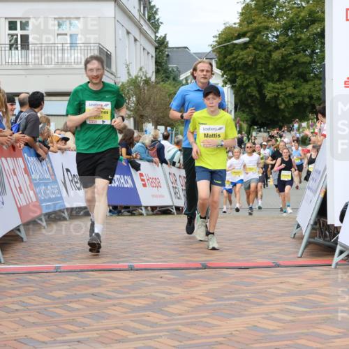 31.08.2025 - 21. Blankeneser Heldenlauf Strokosch-Dieckow http://msf.ph/oto/8655230 31.08.2025 10:34:34 Ziel 2110, 2668, 2090, 2083 meine-sportfotos.de