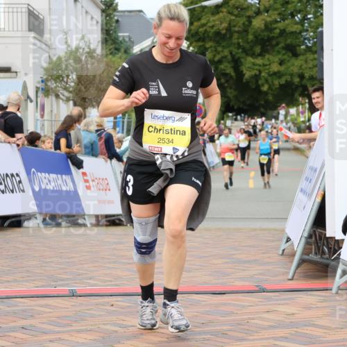 31.08.2025 - 21. Blankeneser Heldenlauf Strokosch-Dieckow http://msf.ph/oto/8655369 31.08.2025 10:33:51 Ziel 2530, 2534 meine-sportfotos.de
