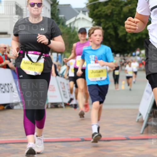 31.08.2025 - 21. Blankeneser Heldenlauf Strokosch-Dieckow http://msf.ph/oto/8655534 31.08.2025 10:33:27 Ziel 2011, 2044, 2126, 2640, 2639, 2220, 2221 meine-sportfotos.de