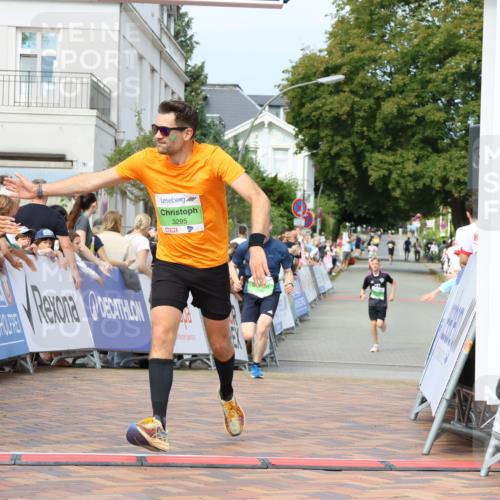 31.08.2025 - 21. Blankeneser Heldenlauf Strokosch-Dieckow http://msf.ph/oto/8655891 31.08.2025 10:58:59 Ziel 3295, 3426 meine-sportfotos.de