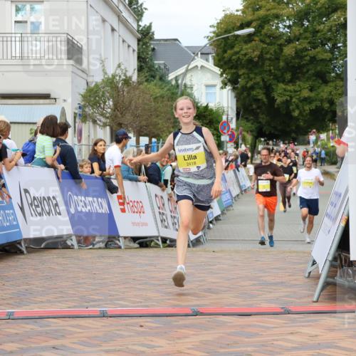 31.08.2025 - 21. Blankeneser Heldenlauf Strokosch-Dieckow http://msf.ph/oto/8655958 31.08.2025 10:32:12 Ziel 2418 meine-sportfotos.de