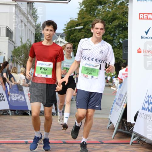 31.08.2025 - 21. Blankeneser Heldenlauf Strokosch-Dieckow http://msf.ph/oto/8656051 31.08.2025 10:58:35 Ziel 3064, 3651, 3457 meine-sportfotos.de