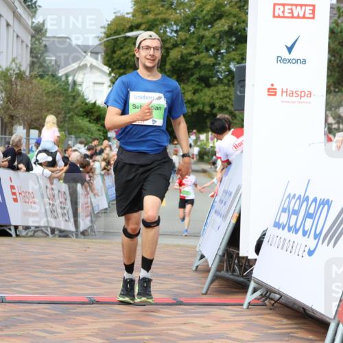 31.08.2025 - 21. Blankeneser Heldenlauf Strokosch-Dieckow http://msf.ph/oto/8656318 31.08.2025 10:58:03 Ziel 3389, 3460, 3425, 3387 meine-sportfotos.de