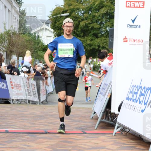 31.08.2025 - 21. Blankeneser Heldenlauf Strokosch-Dieckow http://msf.ph/oto/8656330 31.08.2025 10:58:03 Ziel 3389, 3460, 3425, 3387 meine-sportfotos.de