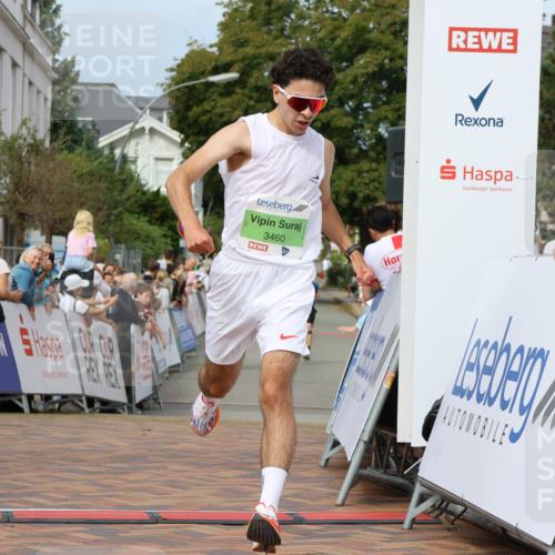 31.08.2025 - 21. Blankeneser Heldenlauf Strokosch-Dieckow http://msf.ph/oto/8656388 31.08.2025 10:57:55 Ziel 3421, 3460, 3539 meine-sportfotos.de