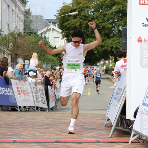 31.08.2025 - 21. Blankeneser Heldenlauf Strokosch-Dieckow http://msf.ph/oto/8656440 31.08.2025 10:57:54 Ziel 3421, 3460, 3539 meine-sportfotos.de