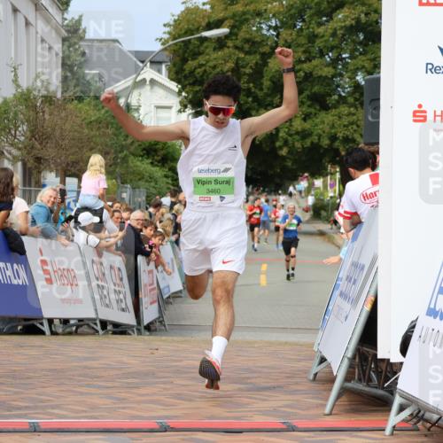 31.08.2025 - 21. Blankeneser Heldenlauf Strokosch-Dieckow http://msf.ph/oto/8656446 31.08.2025 10:57:54 Ziel 3421, 3460, 3539 meine-sportfotos.de