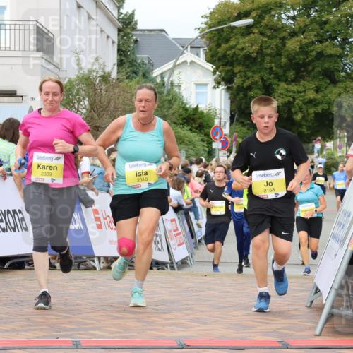 31.08.2025 - 21. Blankeneser Heldenlauf Strokosch-Dieckow http://msf.ph/oto/8656452 31.08.2025 10:30:51 Ziel 2179, 2594, 2376, 2279, 2168, 2600, 2206, 2309, 2310 meine-sportfotos.de