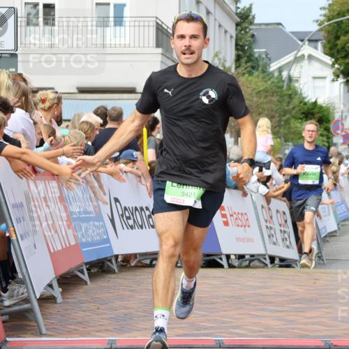 31.08.2025 - 21. Blankeneser Heldenlauf Strokosch-Dieckow http://msf.ph/oto/8656509 31.08.2025 10:57:48 Ziel 3559, 3421, 3539 meine-sportfotos.de
