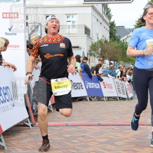 31.08.2025 - 21. Blankeneser Heldenlauf Strokosch-Dieckow http://msf.ph/oto/8656517 31.08.2025 10:30:37 Ziel 2560, 2106, 2599, 2102 meine-sportfotos.de
