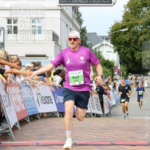 31.08.2025 - 21. Blankeneser Heldenlauf Strokosch-Dieckow http://msf.ph/oto/8656561 31.08.2025 10:57:44 Ziel 3559, 3421, 3045 meine-sportfotos.de