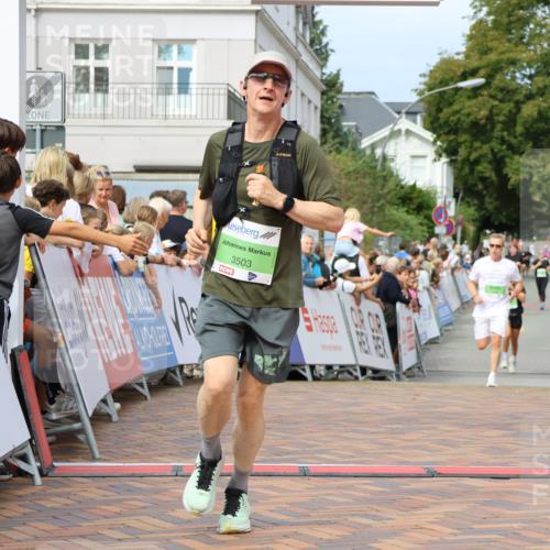 31.08.2025 - 21. Blankeneser Heldenlauf Strokosch-Dieckow http://msf.ph/oto/8656647 31.08.2025 10:57:24 Ziel 3499, 3503 meine-sportfotos.de