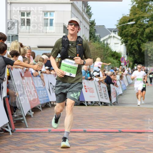 31.08.2025 - 21. Blankeneser Heldenlauf Strokosch-Dieckow http://msf.ph/oto/8656653 31.08.2025 10:57:24 Ziel 3499, 3503 meine-sportfotos.de