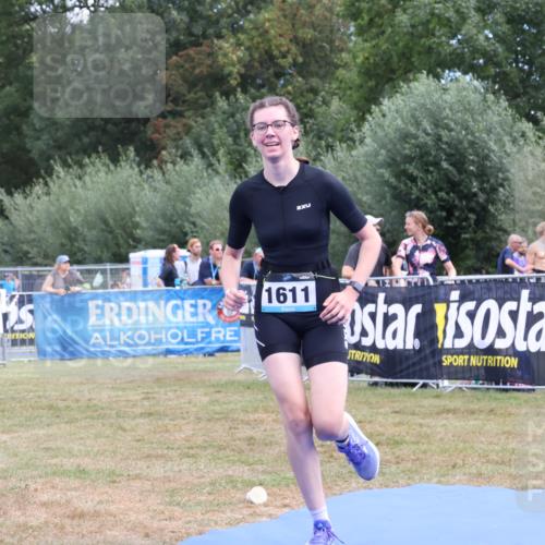 31.08.2025 - Elbe Triathlon Hamburg Strokosch-Dieckow http://msf.ph/oto/8656798 31.08.2025 12:09:49 Ziel 1357, 1611 meine-sportfotos.de