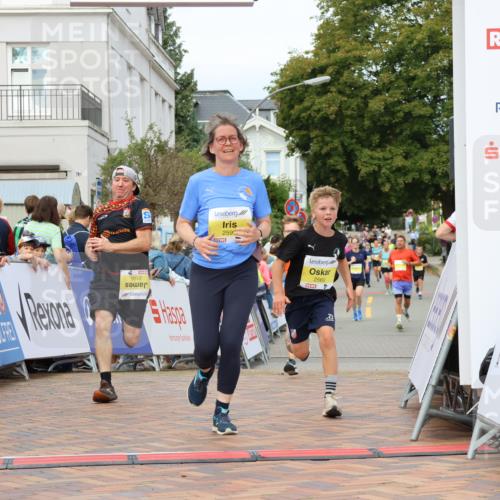 31.08.2025 - 21. Blankeneser Heldenlauf Strokosch-Dieckow http://msf.ph/oto/8656828 31.08.2025 10:30:36 Ziel 2560, 2106, 2599, 2102 meine-sportfotos.de