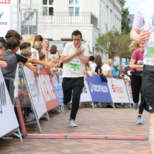 31.08.2025 - 21. Blankeneser Heldenlauf Strokosch-Dieckow http://msf.ph/oto/8656941 31.08.2025 10:56:18 Ziel 3609, 3083, 3121 meine-sportfotos.de