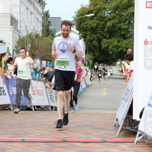 31.08.2025 - 21. Blankeneser Heldenlauf Strokosch-Dieckow http://msf.ph/oto/8656953 31.08.2025 10:56:17 Ziel 2191, 2375, 3609, 3083, 3121 meine-sportfotos.de