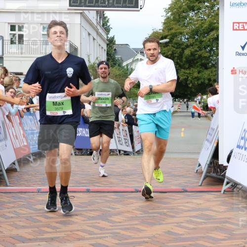 31.08.2025 - 21. Blankeneser Heldenlauf Strokosch-Dieckow http://msf.ph/oto/8657218 31.08.2025 10:55:26 Ziel 3579, 3590, 3181 meine-sportfotos.de