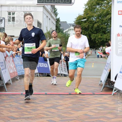 31.08.2025 - 21. Blankeneser Heldenlauf Strokosch-Dieckow http://msf.ph/oto/8657234 31.08.2025 10:55:26 Ziel 3579, 3590, 3181 meine-sportfotos.de