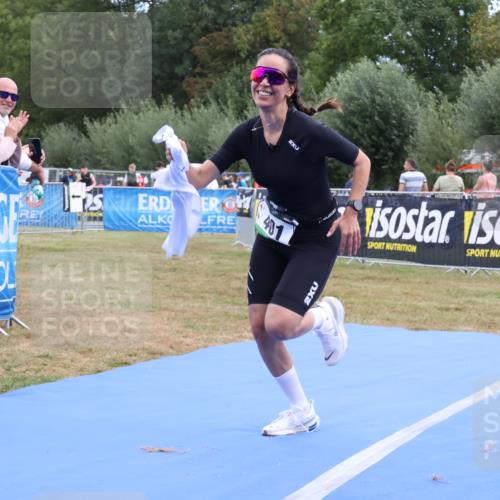 31.08.2025 - Elbe Triathlon Hamburg Strokosch-Dieckow http://msf.ph/oto/8657374 31.08.2025 12:32:29 Ziel 401 meine-sportfotos.de