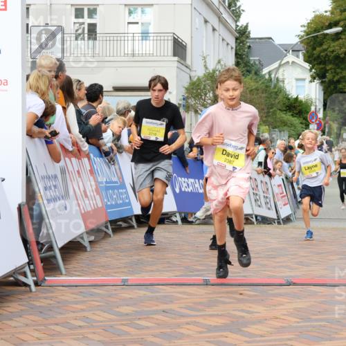 31.08.2025 - 21. Blankeneser Heldenlauf Strokosch-Dieckow http://msf.ph/oto/8657492 31.08.2025 10:28:52 Ziel 2060, 2346, 2718, 2719, 2143, 2387 meine-sportfotos.de