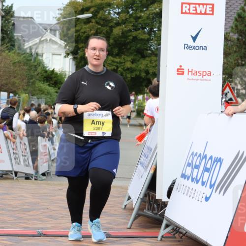 31.08.2025 - 21. Blankeneser Heldenlauf Strokosch-Dieckow http://msf.ph/oto/8657581 31.08.2025 10:54:33 Ziel 2287, 3488, 3332 meine-sportfotos.de
