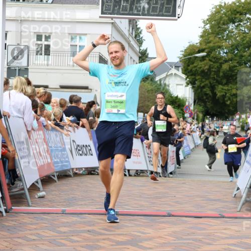 31.08.2025 - 21. Blankeneser Heldenlauf Strokosch-Dieckow http://msf.ph/oto/8657626 31.08.2025 10:54:26 Ziel 3488, 3041, 3632, 3332 meine-sportfotos.de
