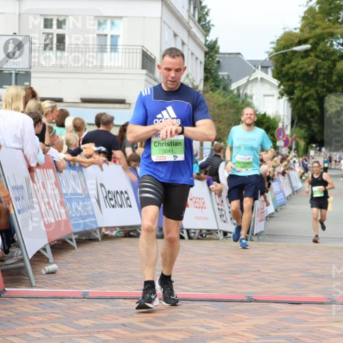 31.08.2025 - 21. Blankeneser Heldenlauf Strokosch-Dieckow http://msf.ph/oto/8657686 31.08.2025 10:54:23 Ziel 3488, 3538, 3041, 3632 meine-sportfotos.de